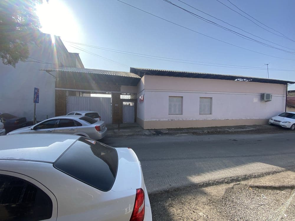 Yangiyo’l bozoriga 400 500 metrlik masofada Hovli sotiladi — 2