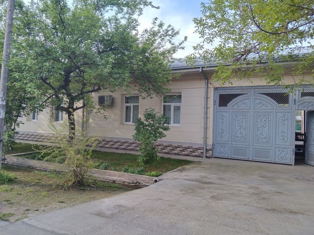 Уй сотилади олим повон якинида узимни уйим нархи 1 сотх 25000 — 1