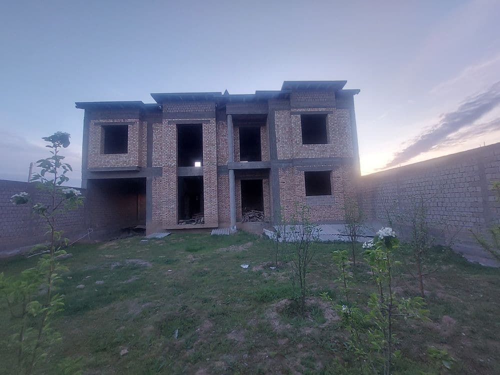 Sergeli (Xonabod) – 14 xonali keng hovli.SHOSHILINCH SOTILADI — 2