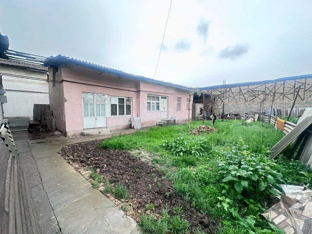 Продаю дом 3 комн 4 сотки  Узгарыш вдоль дороги 1 линия фасад 18м — 1