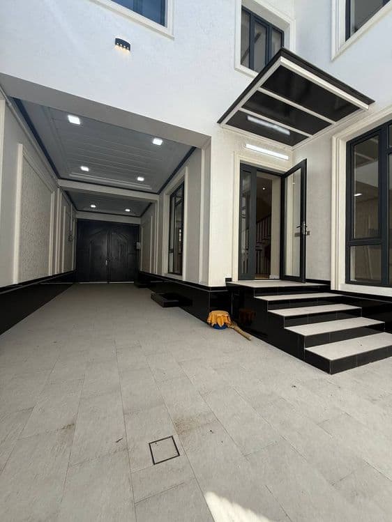 Продажа Евроучастка 1,4 сотки, 5 комнат 3 уровня, 2 этажа — 3