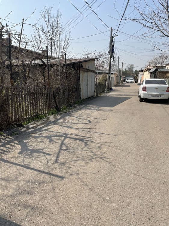 Продается в Яшнабадском р-не УзБУМ угловой участок 5 сот. — 2