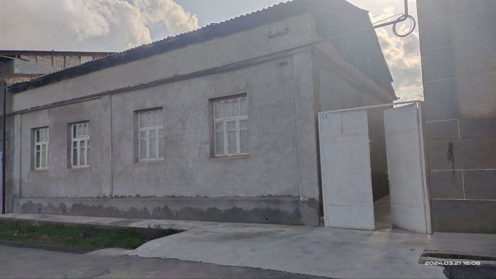 Yunsabod Gvardeyskiy GAIni roparasi Iqbol mahallada 6 sotix uy sotilad — 1