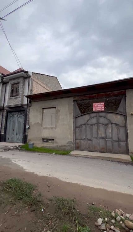 Xonabodda hovli sotiladi, 9 sotiq. — 1