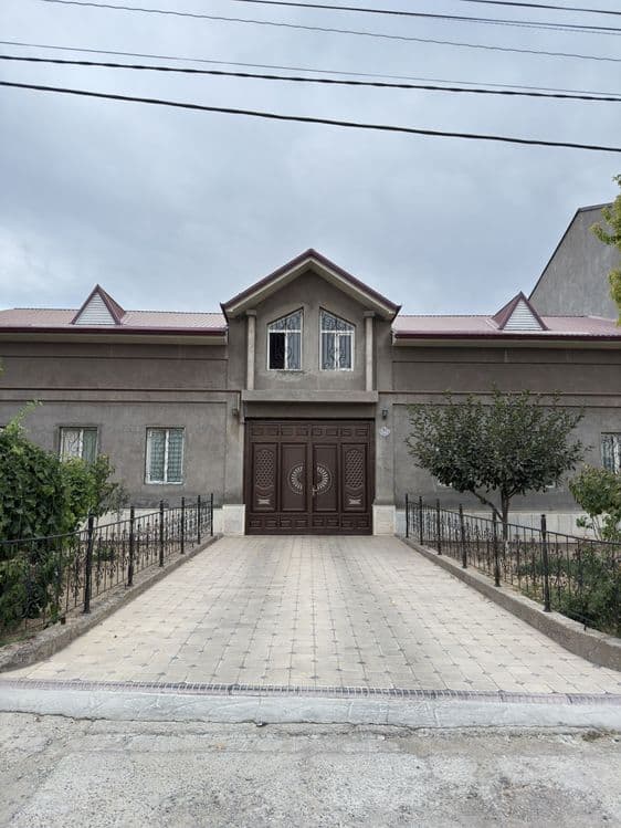 Kotta Hasanboy Ahrorobod mahallasi 6 sotix 10 ta xona 20/30 — 4