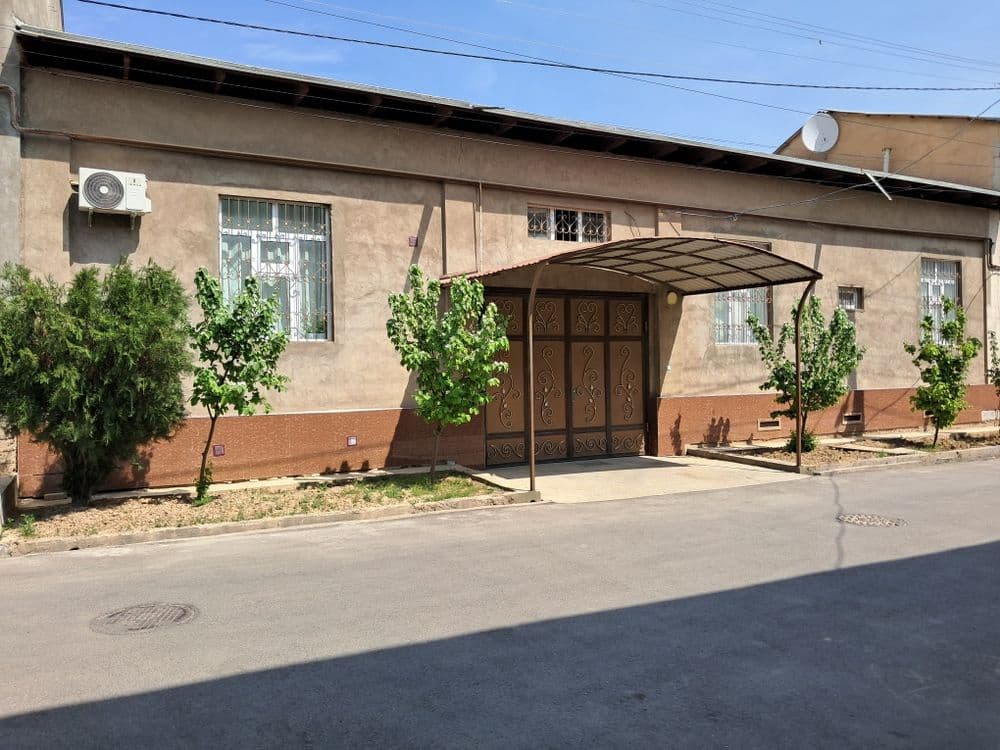 Гвардейский ГАИ рўпарасида, Иқбол маҳалласида 6 сотихли ҳовли сотилади — 1