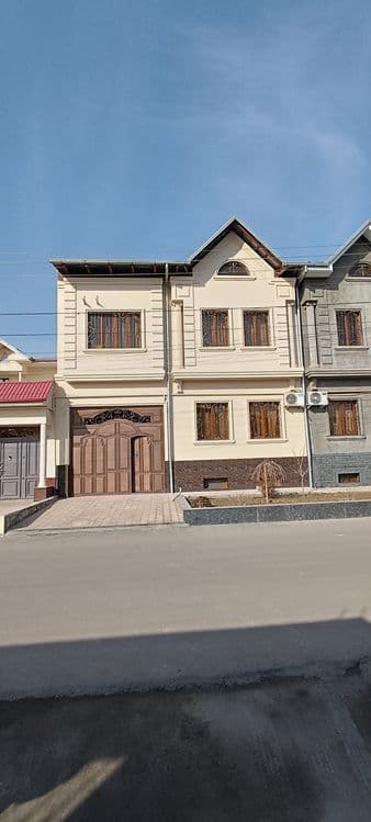 3 сотка, 8-комнотная дом родам — 1