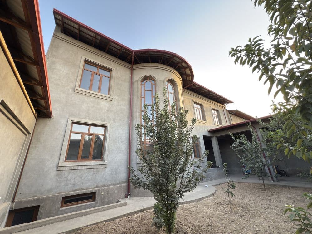 Yunus-obod tumani Xasanboyda 3 etajli uy sotiladi — 3