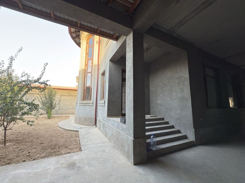 Yunus-obod tumani Xasanboyda 3 etajli uy sotiladi — 6