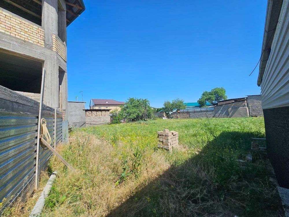 Sergeli,Asraobod mahalla.13сотих  уй (korobka) сотаман. eки 9 sotix er — 5