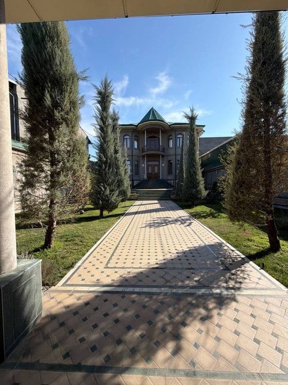 Zangota Tokzorda yevro remontli jihozlari bilan 2 qavatli uy sotiladi — 1