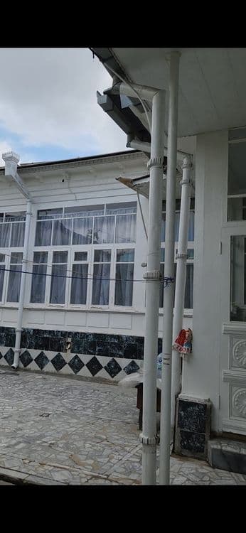 Uy sotiladi 6.8 sotix Uchtepa tumani Beshqayragoch mahallasi — 2