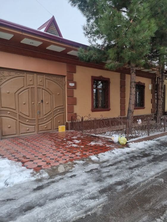 Yunusabad (telebashnya) osh markazi yaqinida 4 sotix tayyor uy — 1