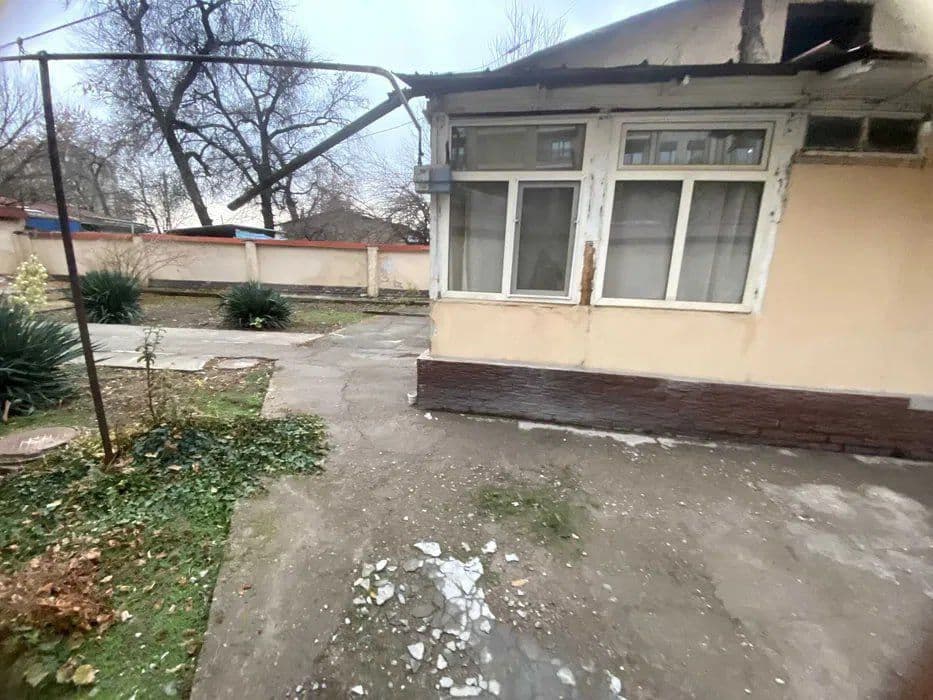 Срочно продается 3.7 сотки Мирабад_ Под застройку _фасад 12м — 3