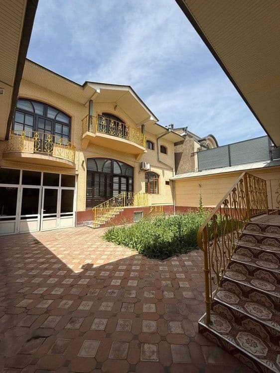 Продаю дом Яккасарайский р-он Саламатина 3,4 сотки 5-ком 235м2 Евро — 2