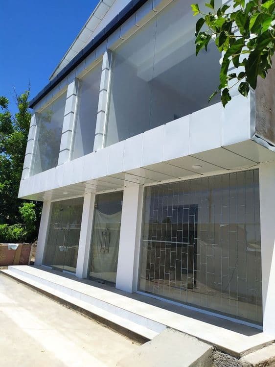 Продается  Дом с готовыми арендаторами — 2