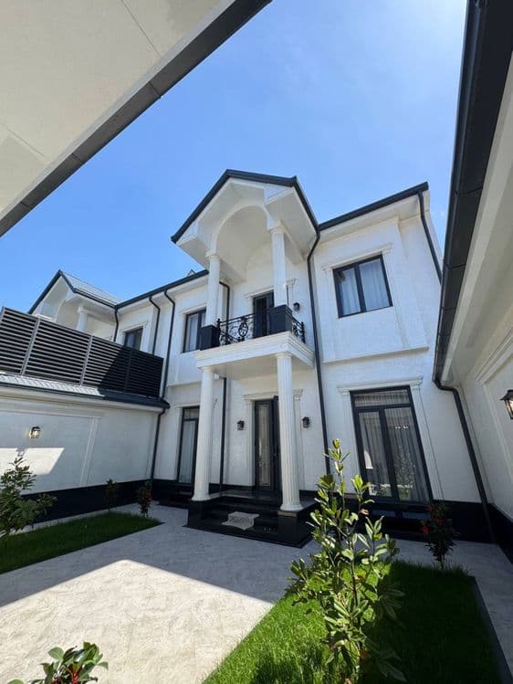 Срочно! Дом 350м² 3 сотки Циолковский элитный район — 1