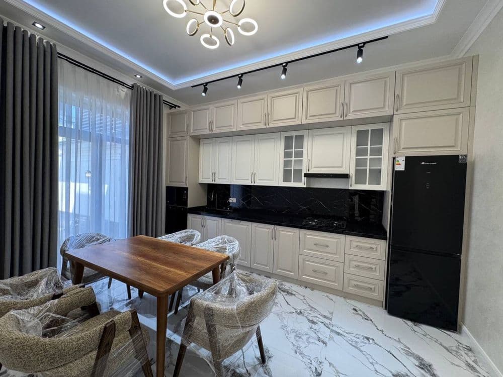 Срочно! Дом 350м² 3 сотки Циолковский элитный район — 3