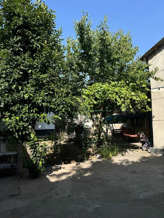 Продаётся участок под строительство впрестижной локации ул. Саламатина — 5