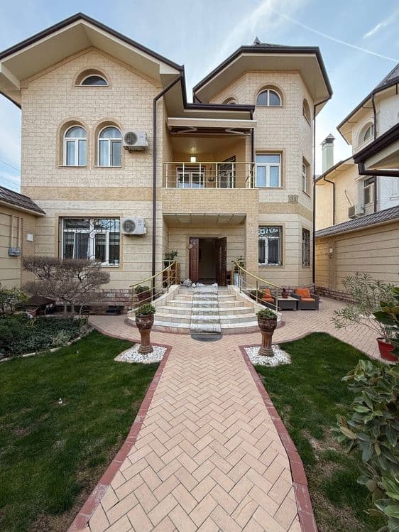 Продаётся Дом, Яккасарйсикий район, Саламатина. 4,3 сотки. — 1