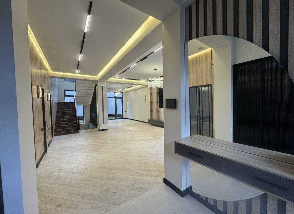 Ракатбоши махалля Участок 3,5 сотки Дом 400 м² 3 уровня — 2