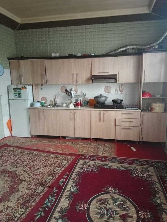 Andijonda viloyatida  Hovli — 2