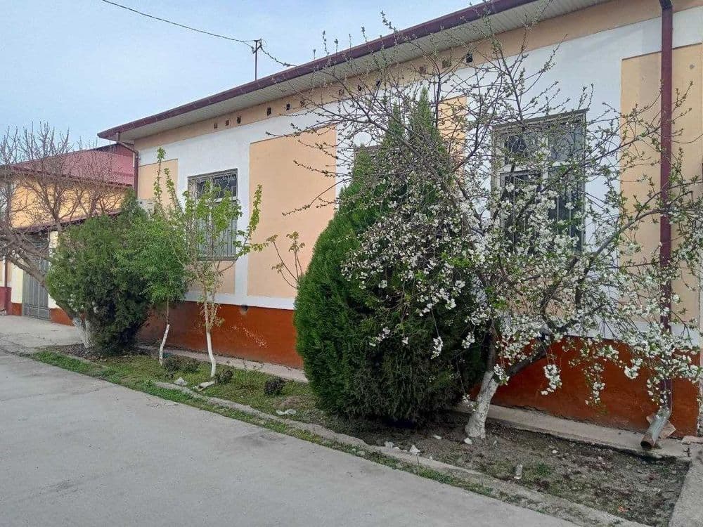 Andijonda viloyatida  Hovli — 5