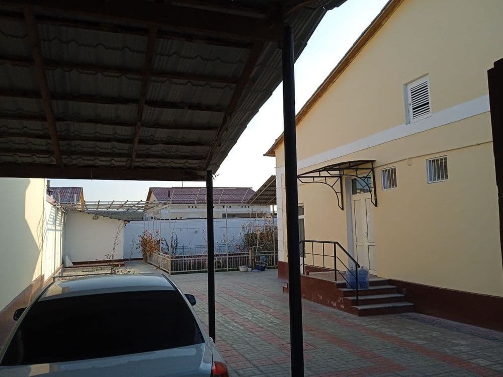 Коттедж сотилади 6 сотихли — 3