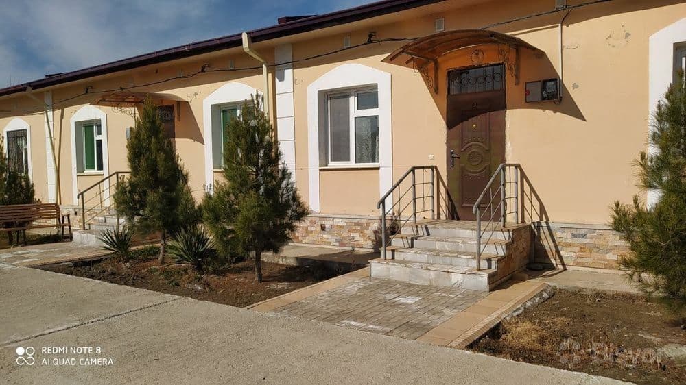 Bozor yaqinidan  kottej — 1