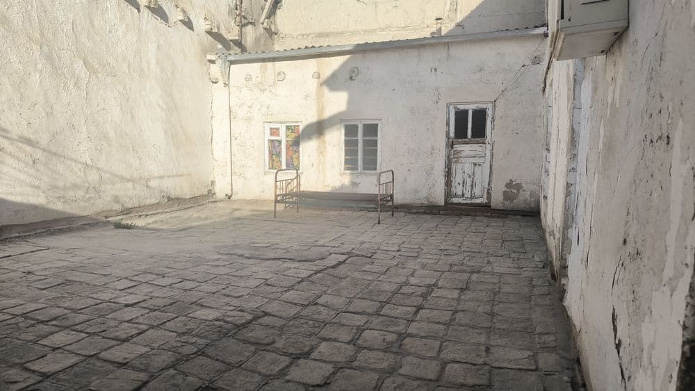Buxoro eski shahar hovli... — 1