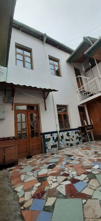 Eski Med.Institut yonida tayyor hovlicha sotiladi — 2