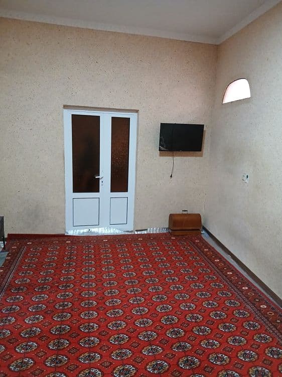 2.20 sotixli hovli sotiladi. Eski shahar Ark qo'rg'oni orqasida. — 5
