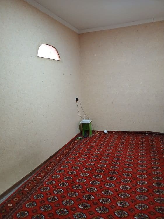 2.20 sotixli hovli sotiladi. Eski shahar Ark qo'rg'oni orqasida. — 6