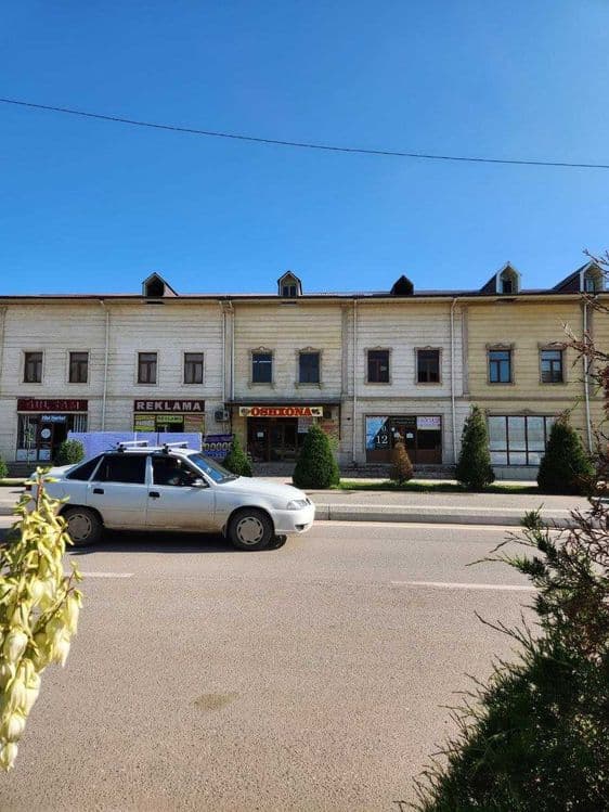 Нотурар бино сотилади 180 кв — 1