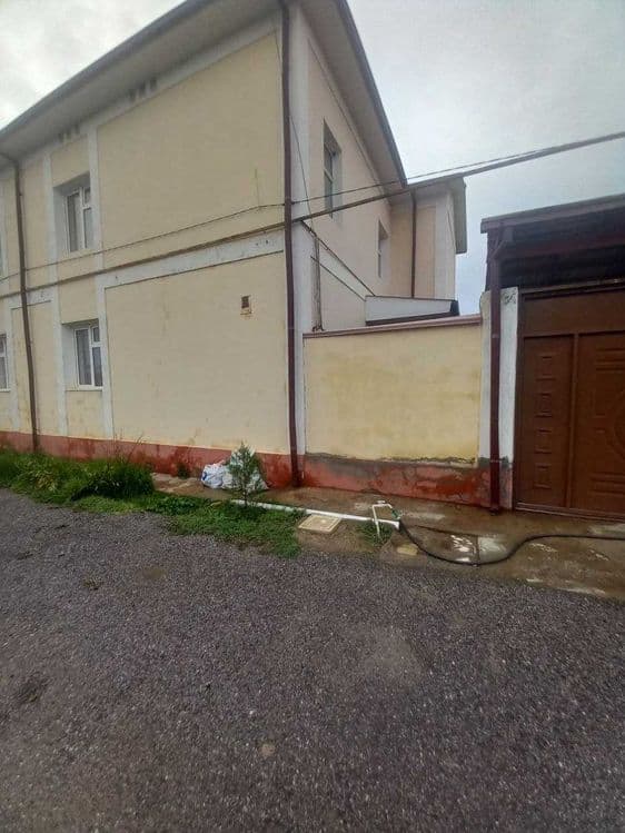 Zomin tumanida 2 Kottej sotiladi. — 1