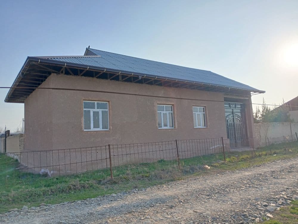 Uy sotiladi Sharof Rashidov tumani maydoni 9.5 — 3
