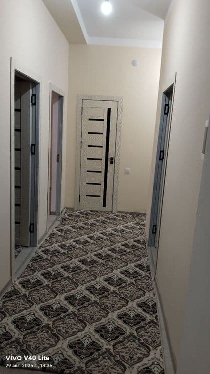 Kitob krug yonida Dom sotiladi 3 xona 64 kv metr hamma sharoiti bor — 3