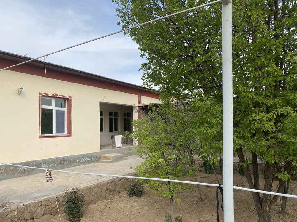 Hovli sotiladi kottej — 3
