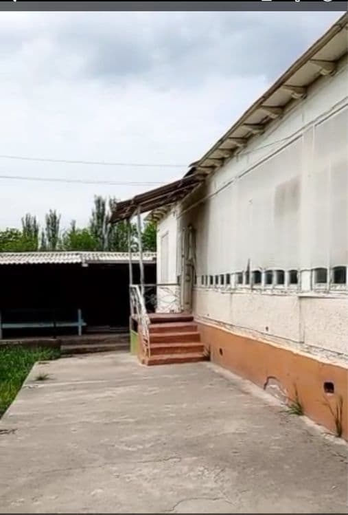 Китоб шахри ховли сотилади — 8