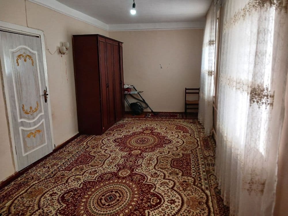 Hovli katej sotiladi sentrdan — 2
