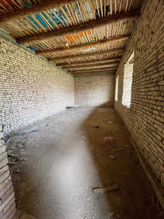 Hovli 6 sotix Pishgan gishtdan Farhod Zavxos SOTILADI.. kelishiladi — 4