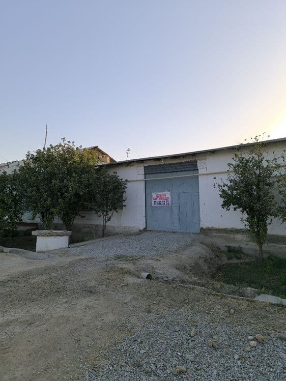 Karmana tumani Gulshan qoʻrgʻonida Hovli sotiladi — 2
