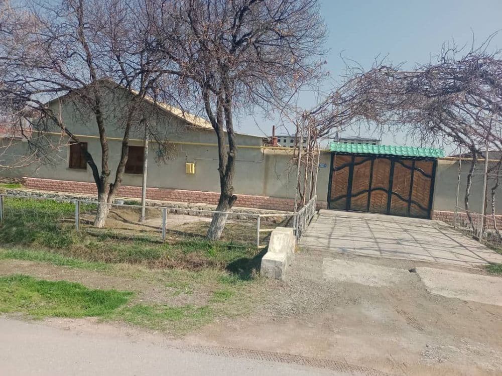 Uy sotiladi Barcha maʼlumotlar telefon orqali gaplashiladi
Manzil:B — 1