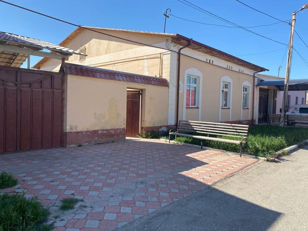 Продажа коттедж в аеропорту — 1