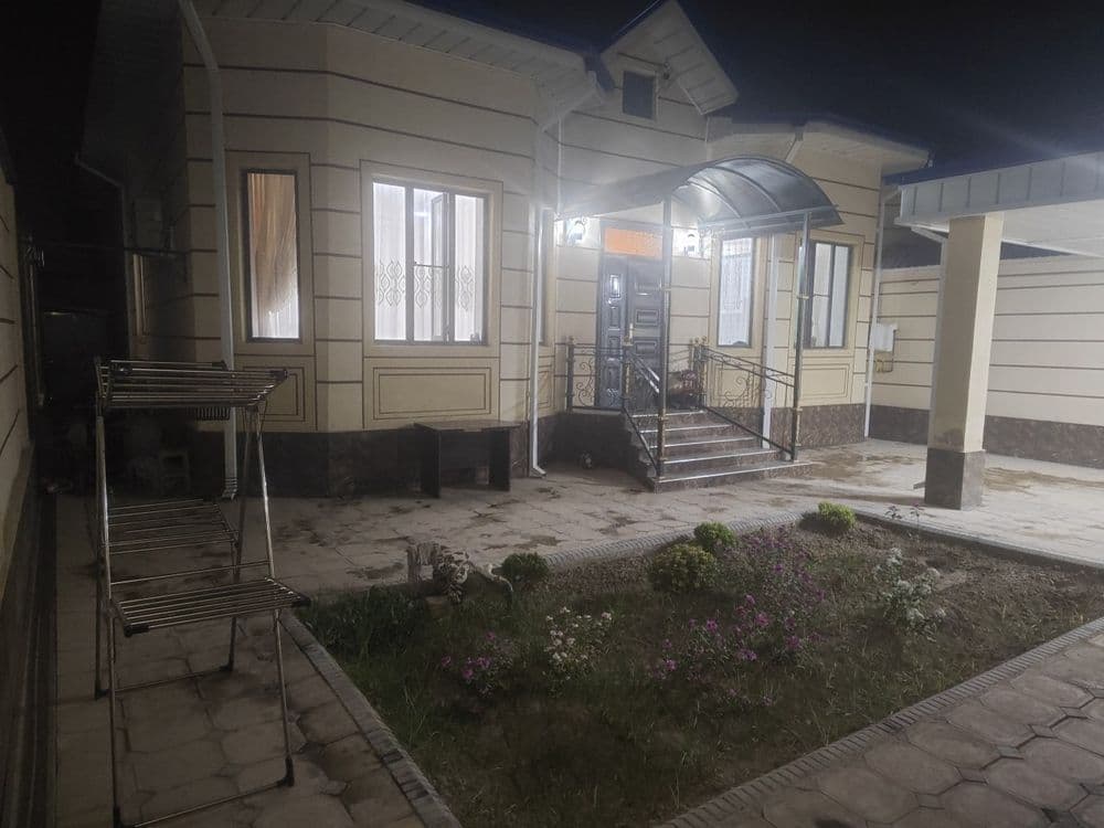 Навои шахар Кармана Варк-2 сотилади — 1
