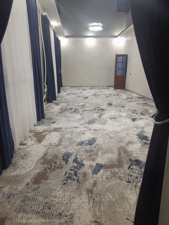 Shaxarda 2 ta yonma yon dacha sotiladi. Ikkalasini olganga supper narx — 2
