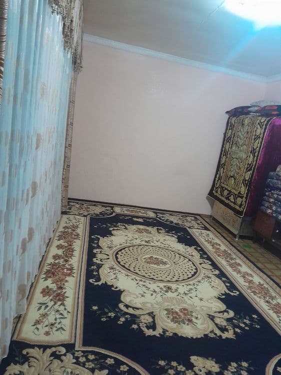 Shaxarda 2 ta yonma yon dacha sotiladi. Ikkalasini olganga supper narx — 3