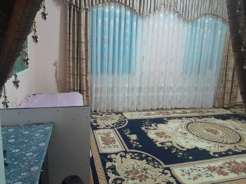 Shaxarda 2 ta yonma yon dacha sotiladi. Ikkalasini olganga supper narx — 4