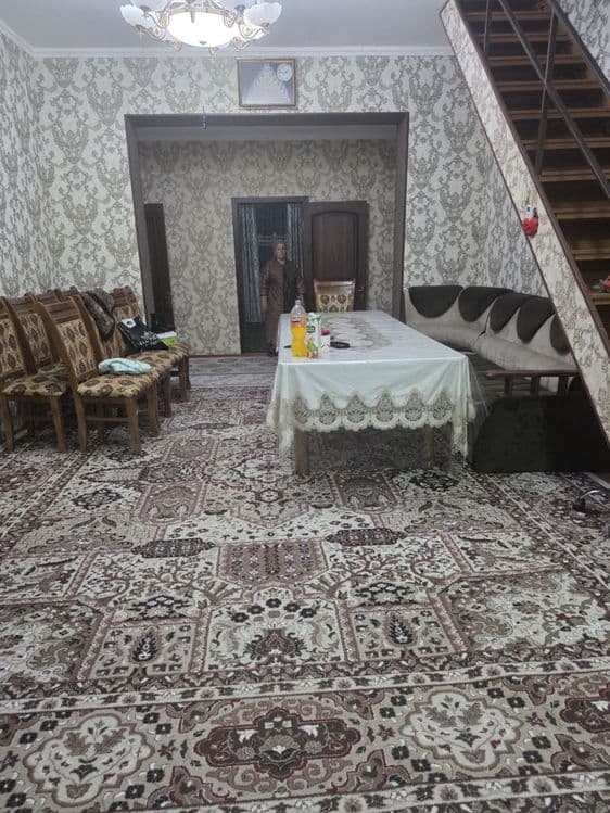 Пиштган гиштдан курилган, 6 сотихли тайер ховли, ертула килинган — 5
