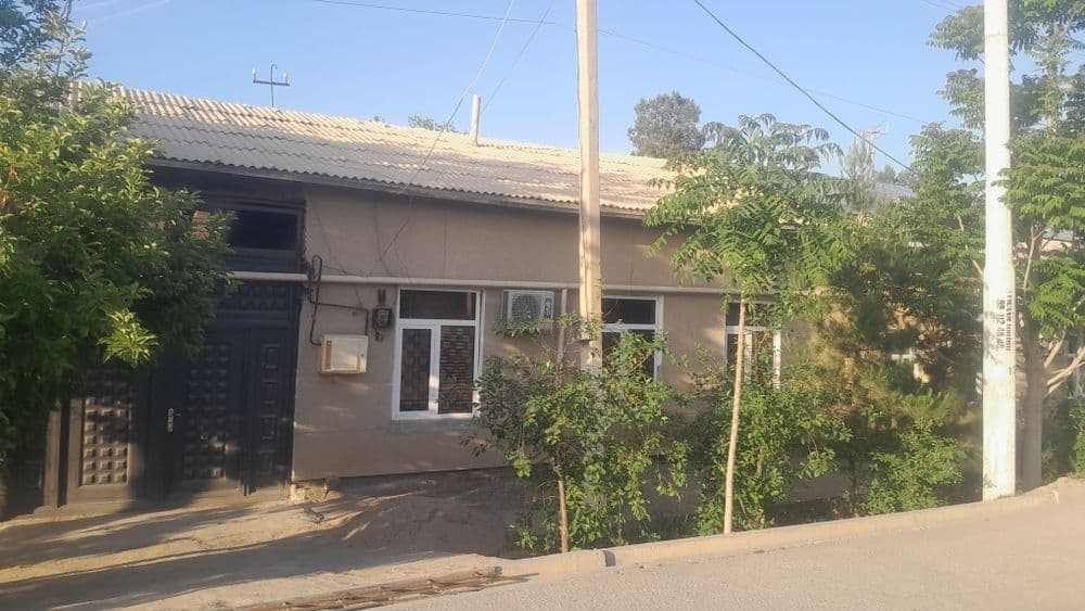 Xovli sotiladi karmana eski shaxar — 2
